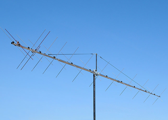 2m EME contest antenna to dig weak signals 2m24XPOL