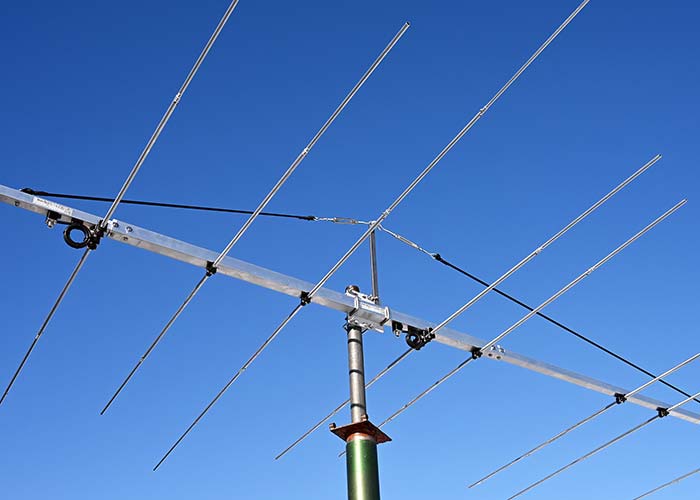 6m 4m DualBand Yagi Antenna 5070dx11-2Conn Two Dipoles View