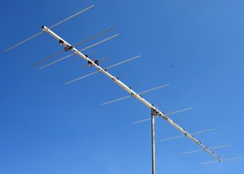 Dual Band Light Weight 2 meter and 70 cm Yagi Antenna PA144-432-25-4.5-2CAP