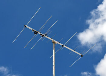 DualBand Antenna 2m-70cm Two Connectors 2m70cm13W-2C