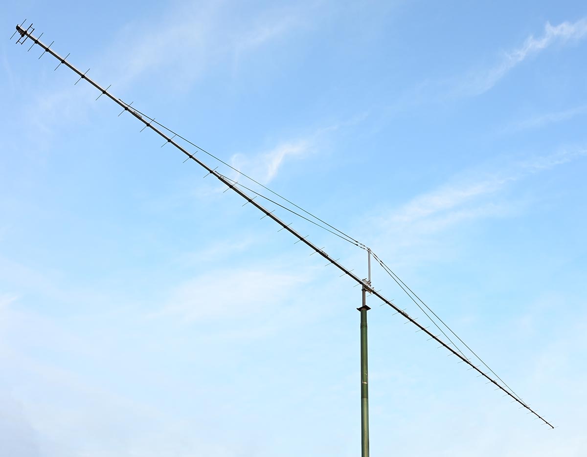 Biggest-Best-70cm-EME-Antenna-12metersBoomSize